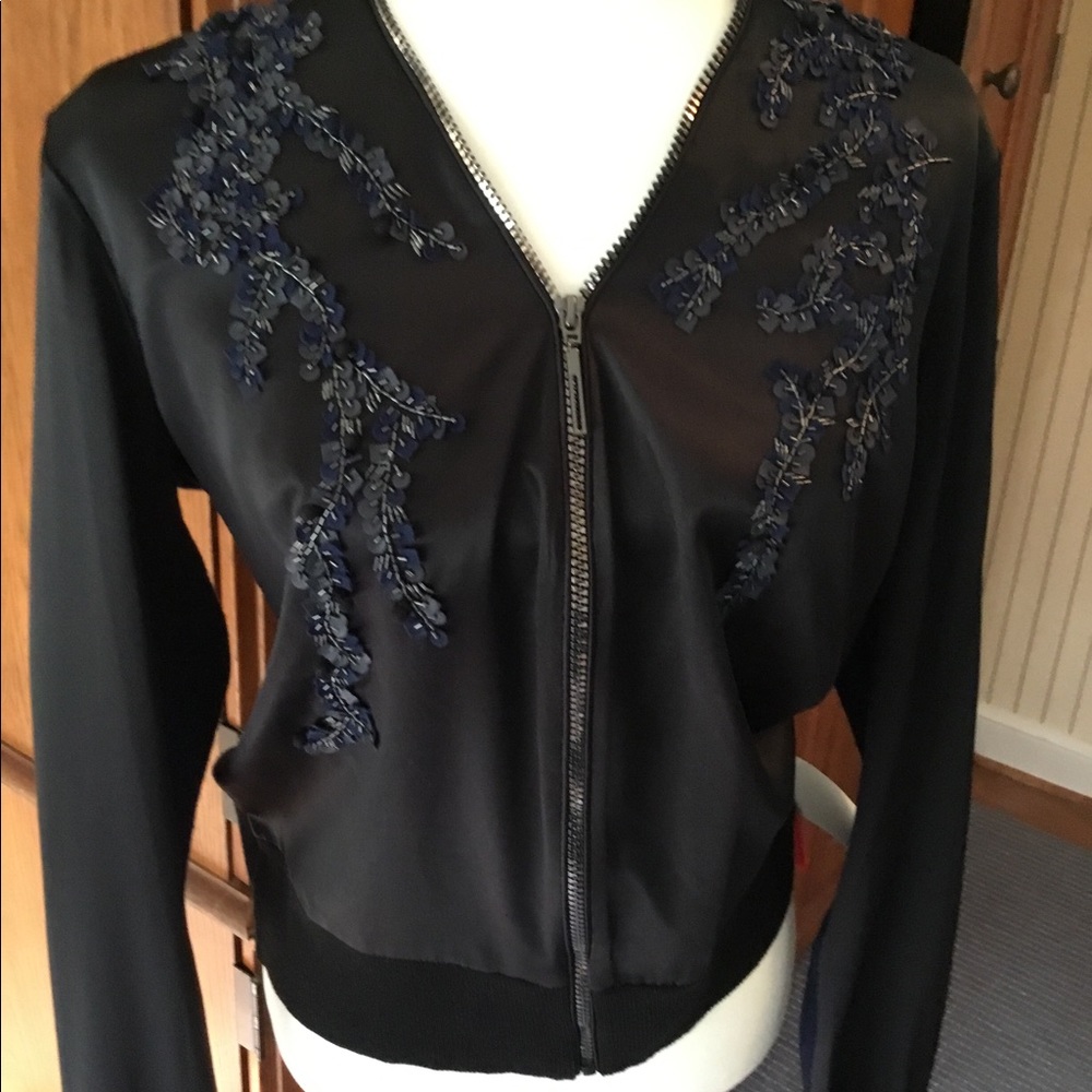 NWT.  GORGEOUS Elie Tahari jacket/ blouse.